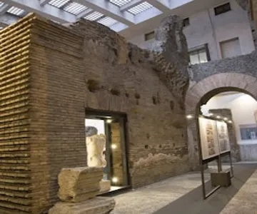 Piazza Navona Underground & The Stadium of Domitian: Exclusive Tour